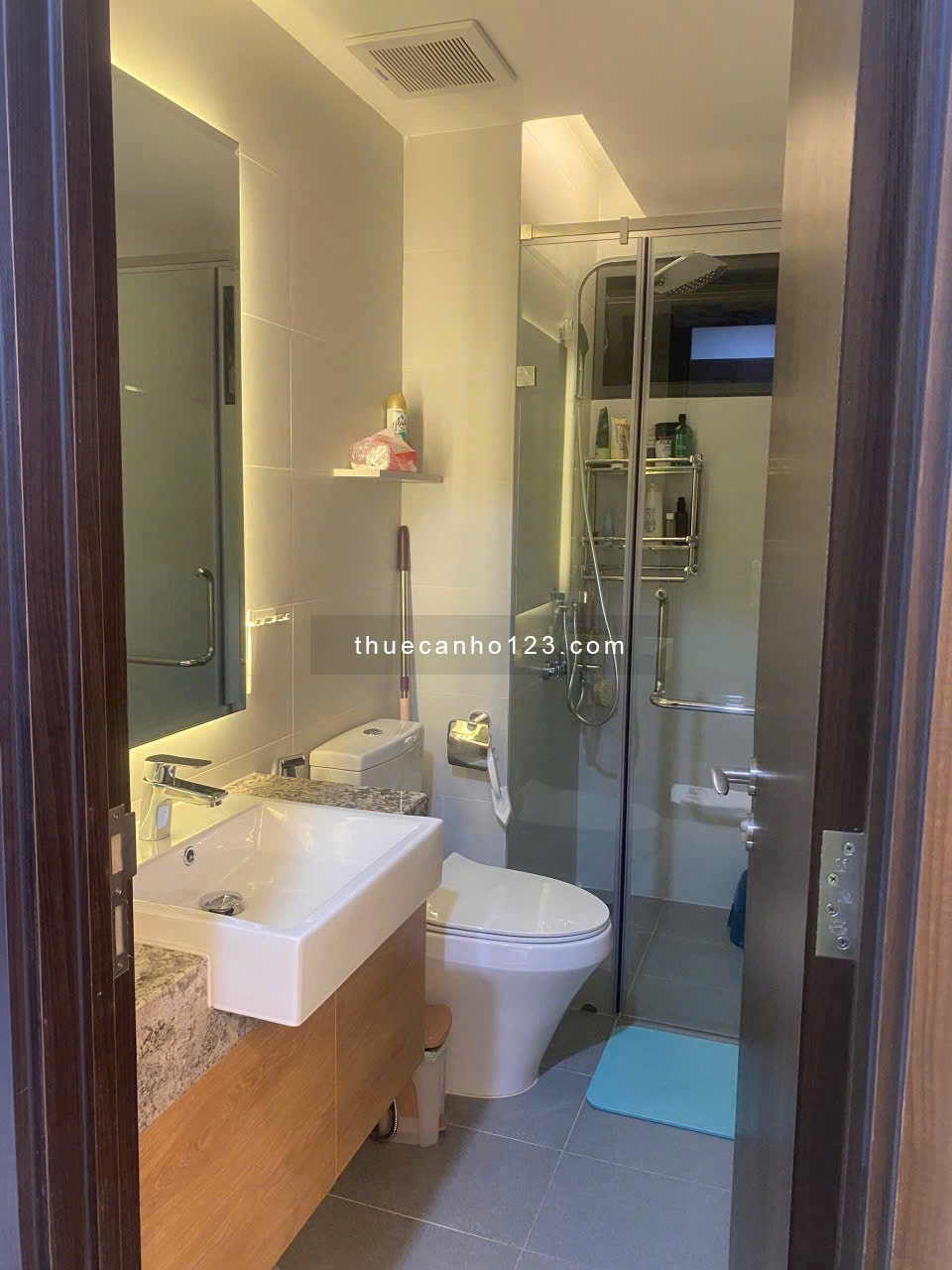 CC Carillon 5, TP, đường Luỹ Bán Bích có 2pn 2wc, ban công, nt mới, 11tr5