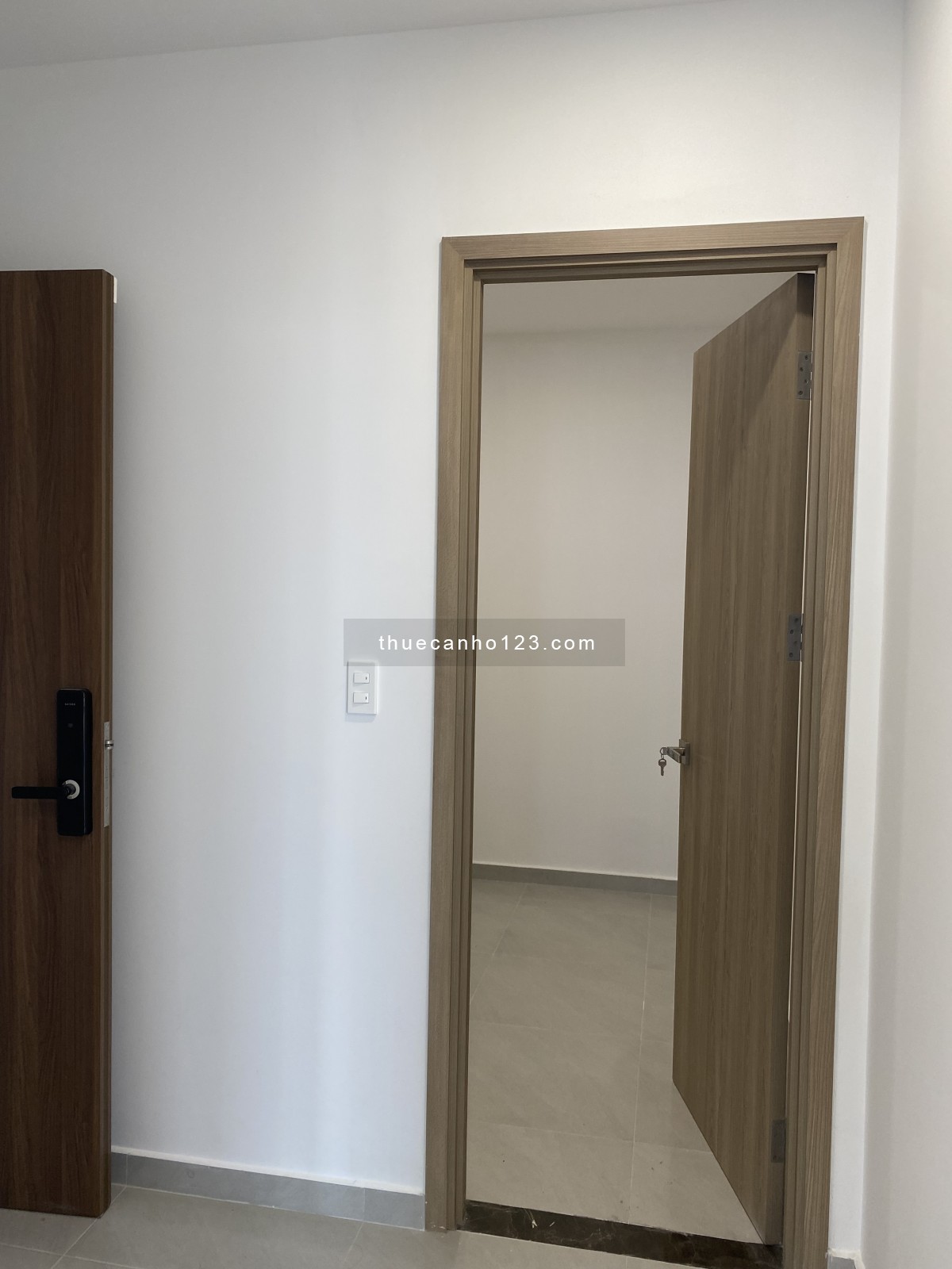 Cho thuê 100 căn hộ MT 63m2-100m2 rèm, máy lạnh, giường, tủ hoặc bếp, máy hút mùi... Full nội thất