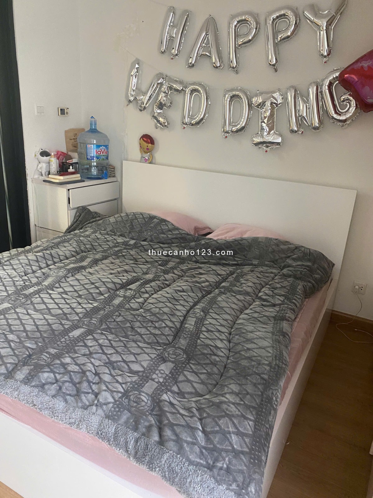 Gấp gấp, căn hộ Royal City đang cho thuê giá chỉ 16tr/tháng, bao phí dịch vụ đến hết tháng 9