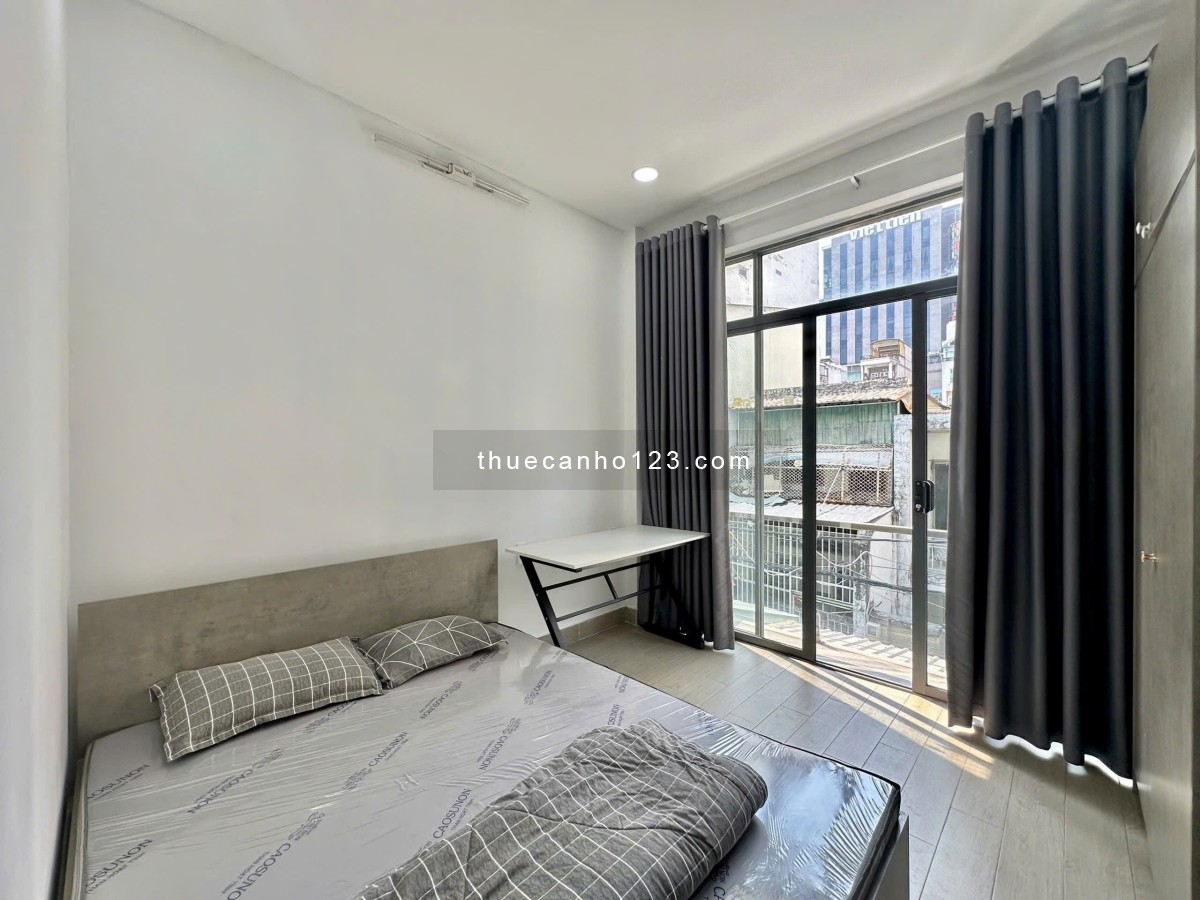 Căn Hộ 1 Phòng Ngủ Cho Thuê Full Nội Thất, Máy Giặt Riêng, Bancon, Ngay Cách Mạng Tháng 8 Quận 3