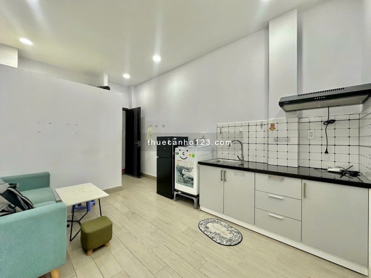 Căn Hộ 1 Phòng Ngủ Cho Thuê Full Nội Thất, Máy Giặt Riêng, Bancon, Ngay Cách Mạng Tháng 8 Quận 3
