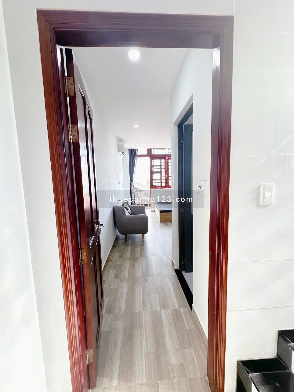 Cho Thuê Căn hộ Studio Bancon Ngay Phố đi Bộ Nguyễn Huệ Full Nội Thất Nằm Trên Đường Tôn Thất Đạm