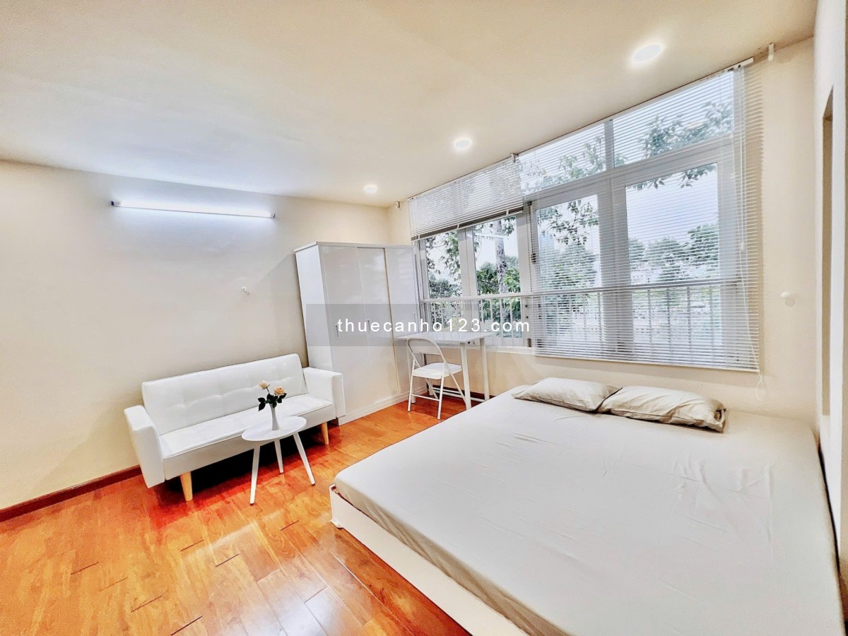 Căn Hộ Studio Full Nội Thất View đẹp Ngay Bờ Kè Hoàng Sa Trường Sa Quận 1