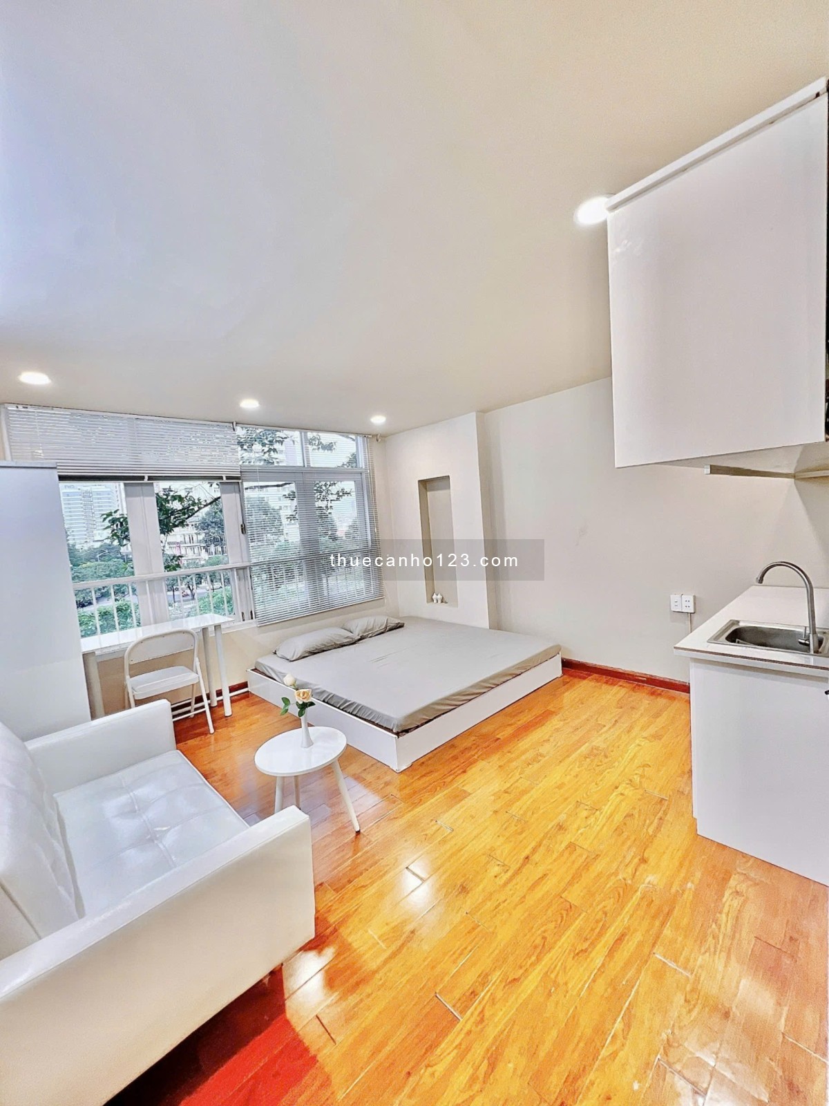 Căn Hộ Studio Full Nội Thất View đẹp Ngay Bờ Kè Hoàng Sa Trường Sa Quận 1