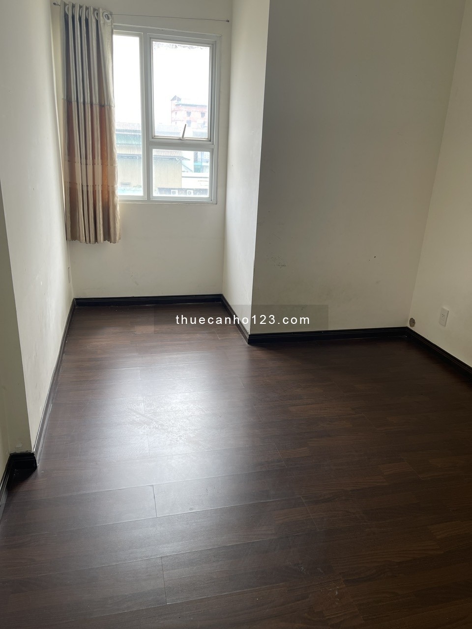 Chính chủ cho thuê căn hộ Carilion 2PN 2WC