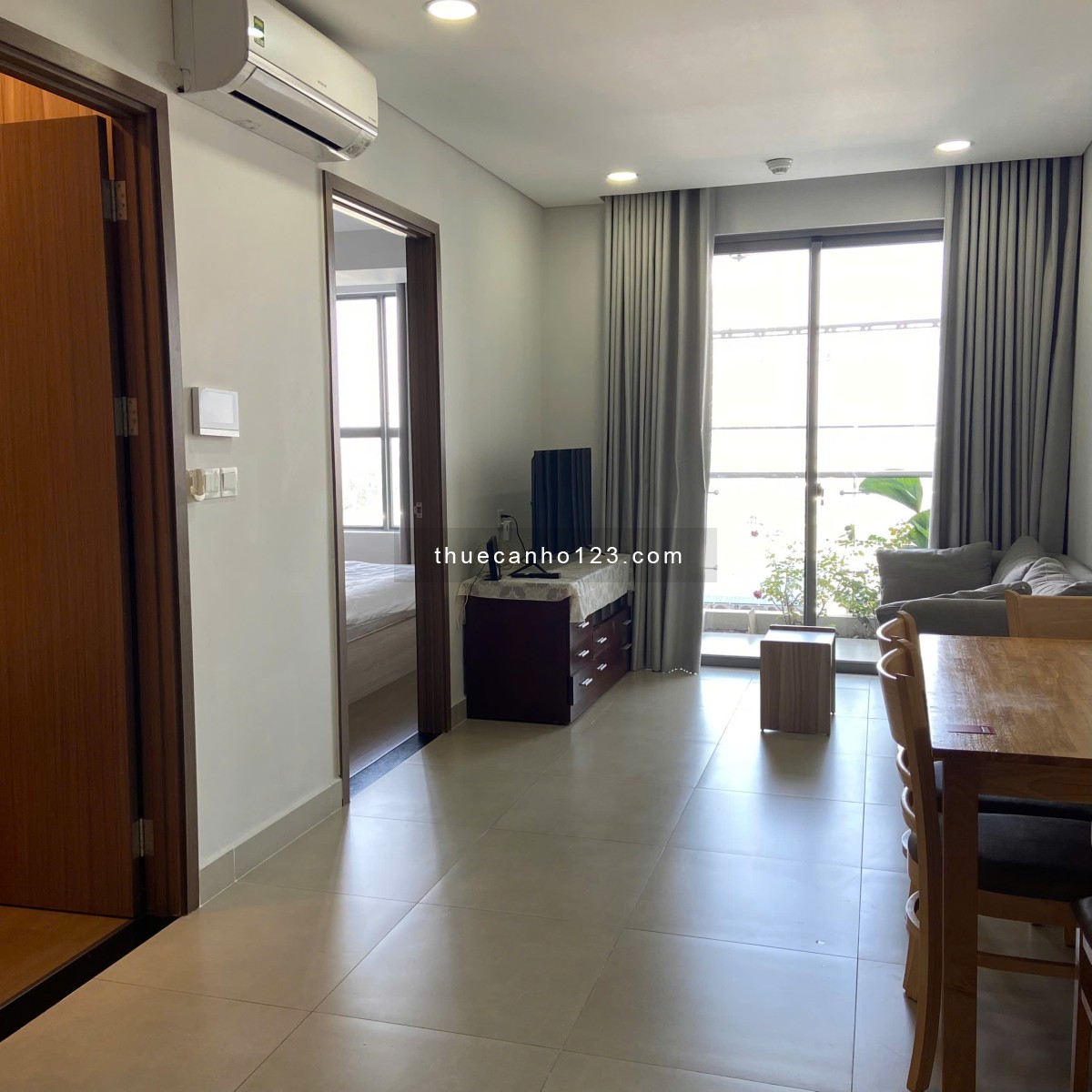 CHO THUÊ CĂN HỘ 2PN GIÁ 11TR5 FULL NỘI THẤT - RIVER PANORAMA QUẬN 7