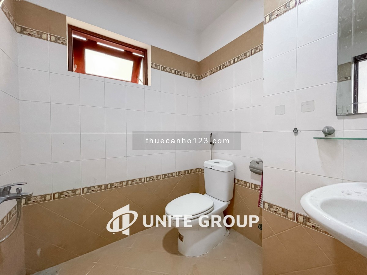 Cho thuê căn hộ full nội thất, ban công mặt tiền gần Vạn Hạnh Mall, Công Trường Dân Chủ, ĐHSP