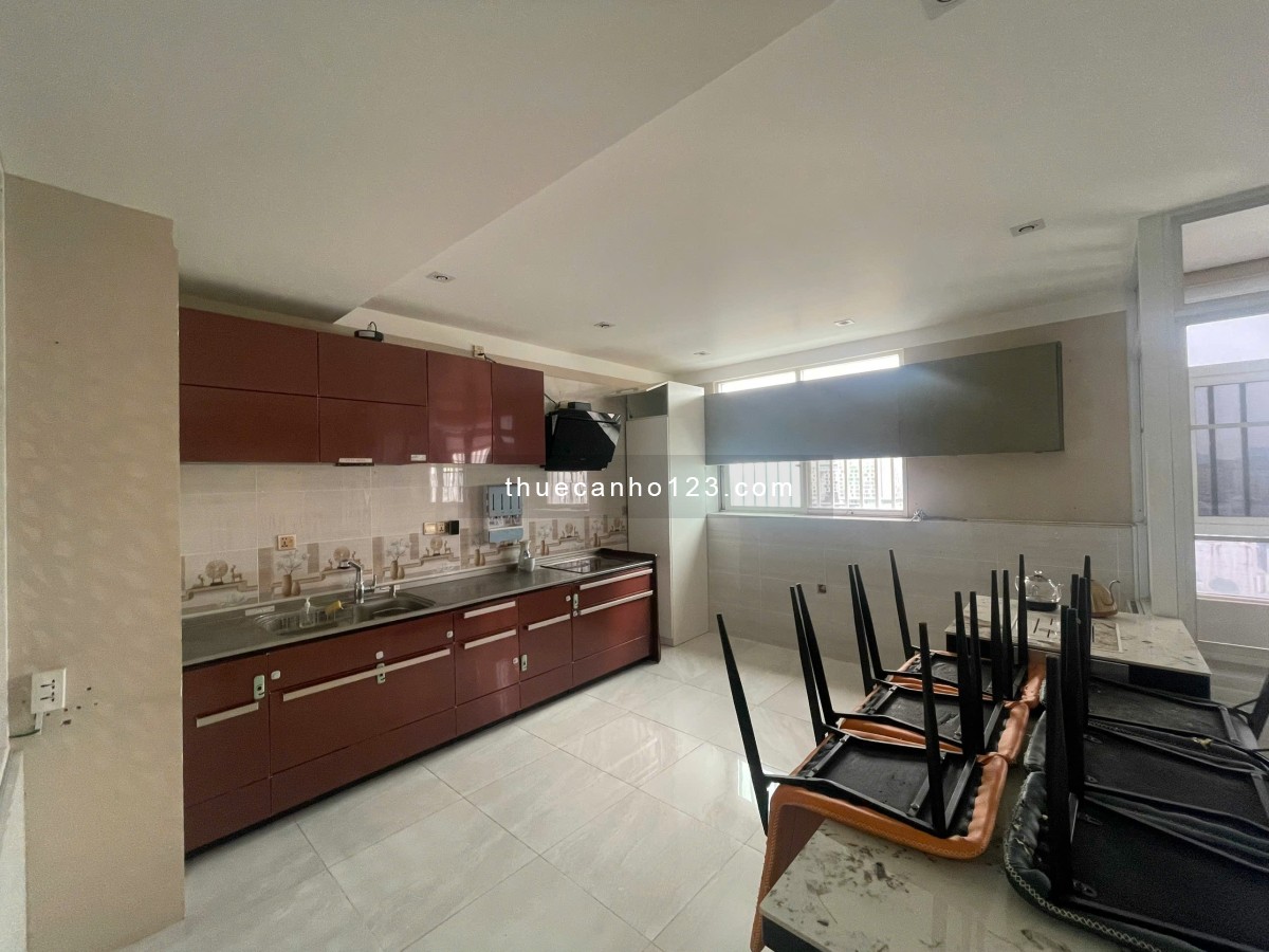Cho thuê căn hộ Penthouse 4pn3wc-140m2 chung cư Cộng Hòa Plaza giá chỉ 20tr/th. LH 0932 192 028-Mai