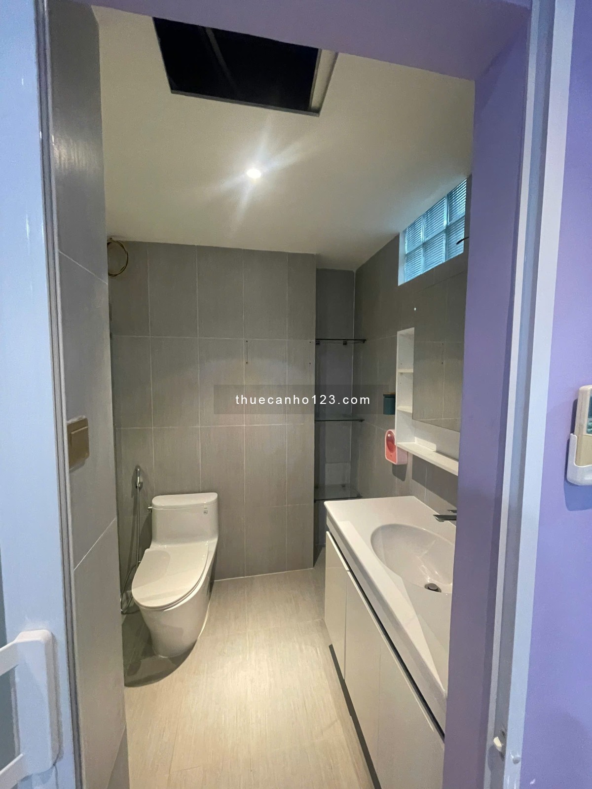 Cho thuê căn hộ Penthouse 4pn3wc-140m2 chung cư Cộng Hòa Plaza giá chỉ 20tr/th. LH 0932 192 028-Mai