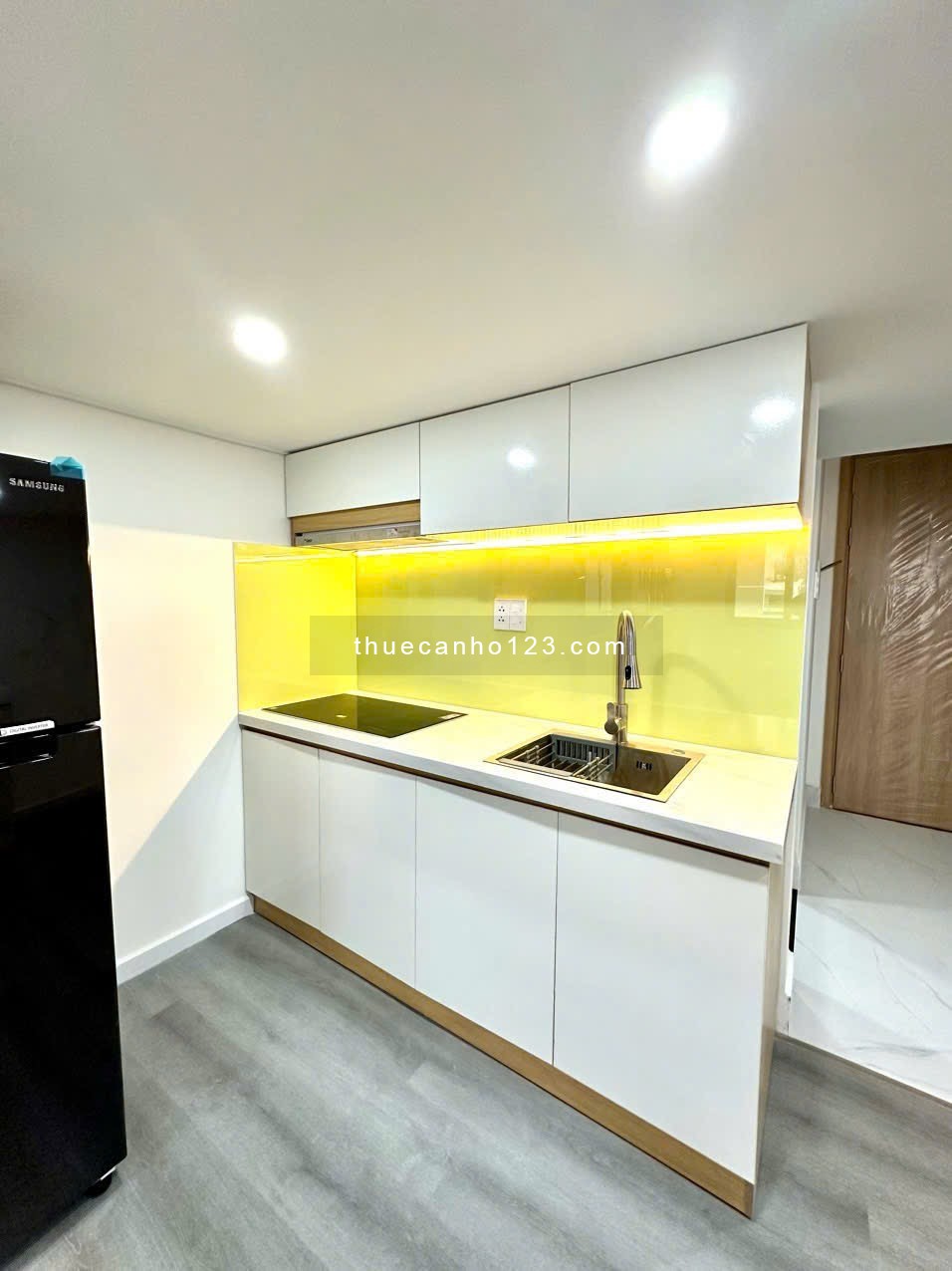 Căn Hộ Duplex Ban Công Quận 3 Gần Vòng Xoay Dân Chủ , Toà nhà Viettel ….