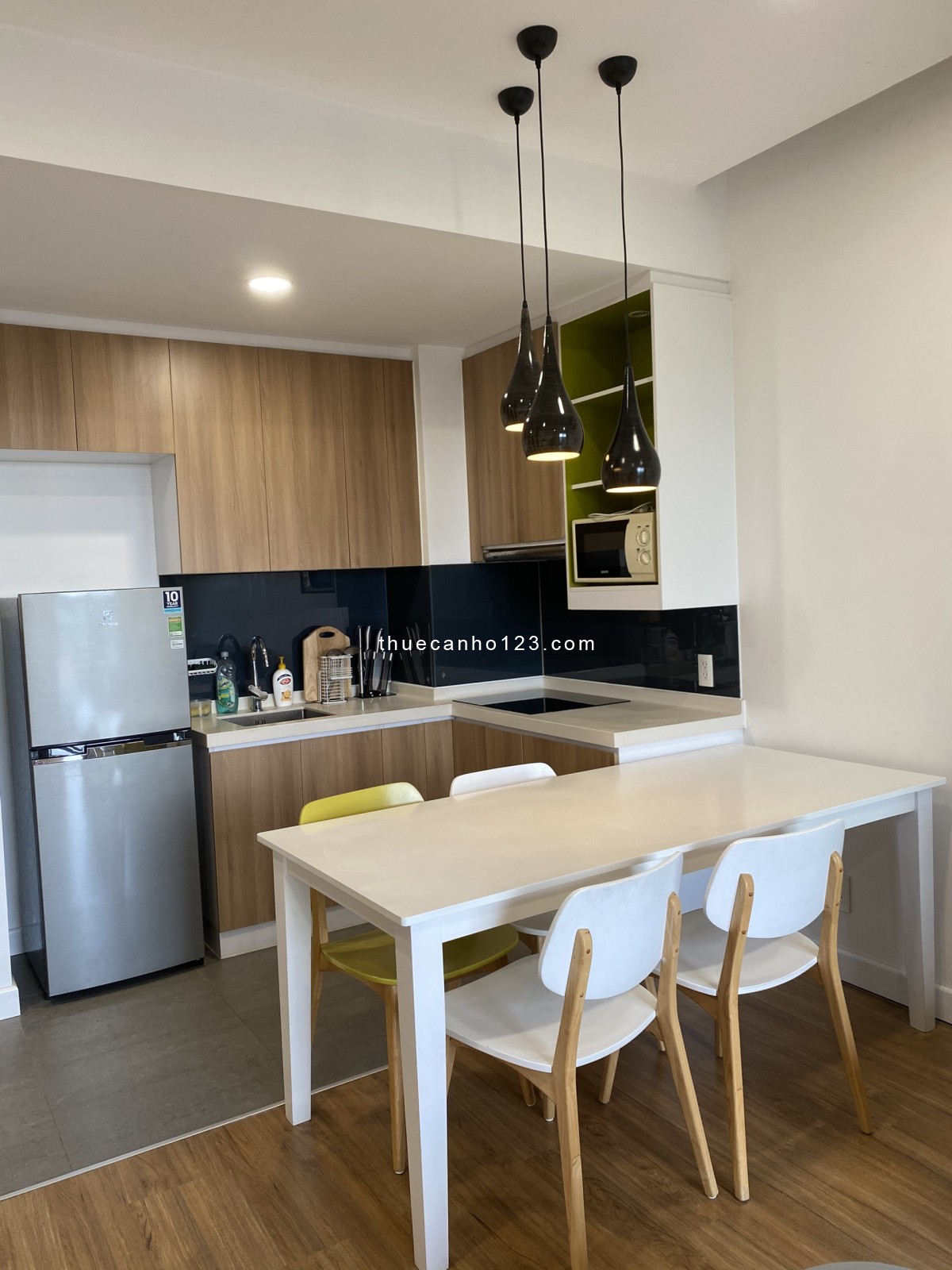 Cho thuê căn hộ cao cấp Republic Plaza - 1 Phòng ngủ riêng biệt, view đẹp/ Tel 0906.887.586