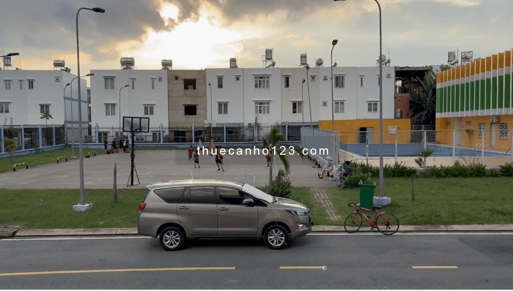 Cần cho thuê căn hộ 2PN 2WC 2 ban công. Căn góc, tầng cao, chung cư Vision-1 Quận Bình Tân