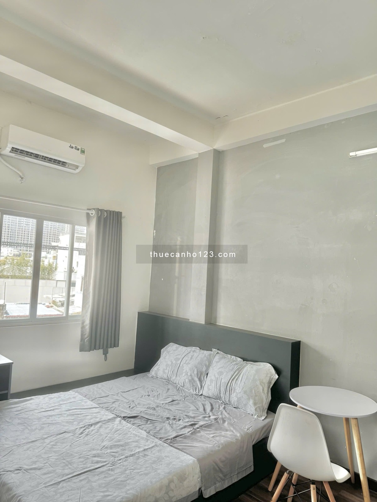 Cho Thuê Căn Studio Cửa Sổ Lớn Gần Chợ Bến Thành, Cầu Calmette Quận 1