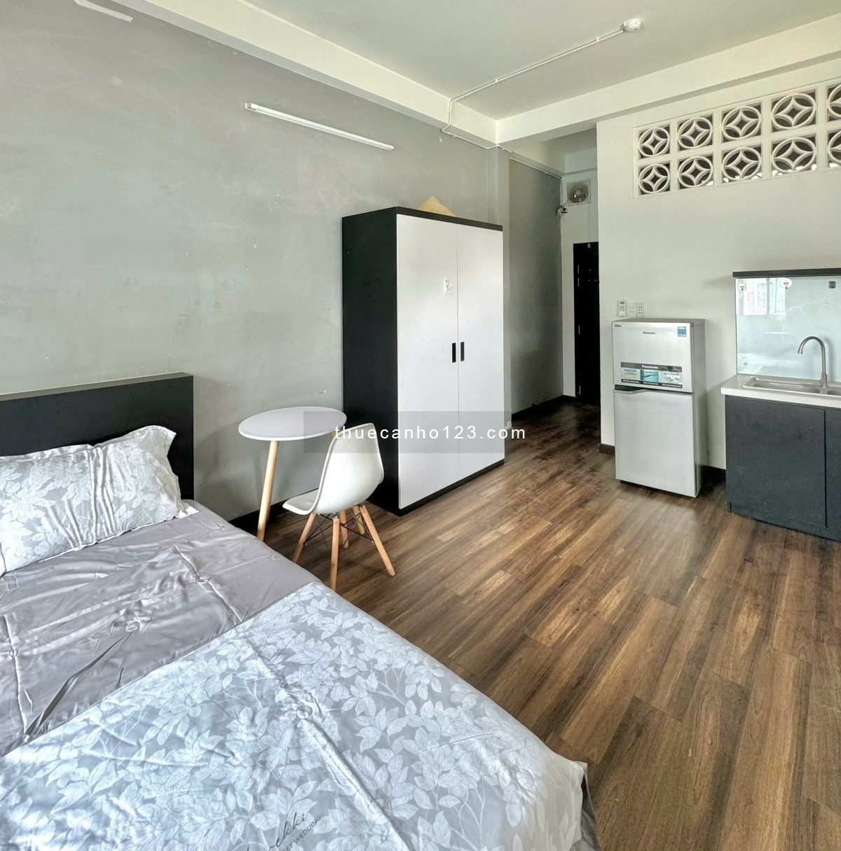 Cho Thuê Căn Studio Cửa Sổ Lớn Gần Chợ Bến Thành, Cầu Calmette Quận 1