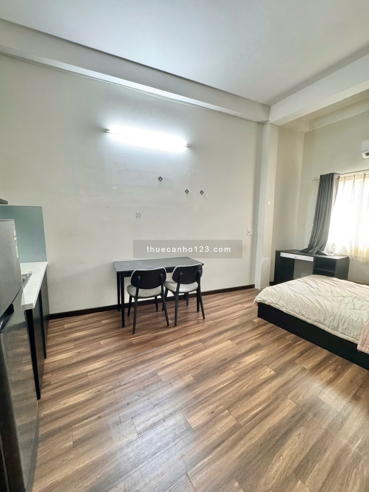 Cho Thuê Căn Studio Cửa Sổ Lớn Gần Chợ Bến Thành, Cầu Calmette Quận 1