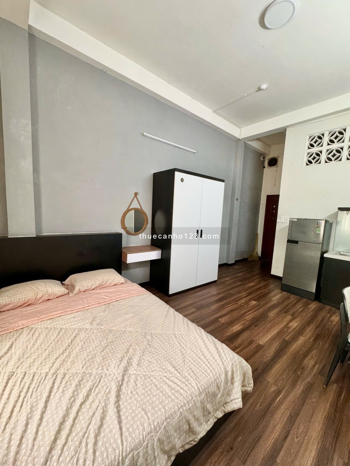 Cho Thuê Căn Studio Cửa Sổ Lớn Gần Chợ Bến Thành, Cầu Calmette Quận 1