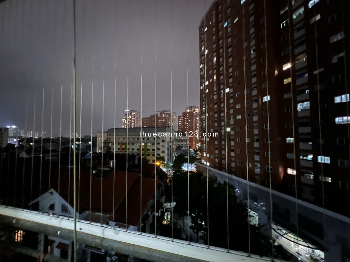 Chính chủ cho thuê Chung cư 80m2, 2 PN, 2 PVS, nhà C chung cư Bộ Quốc phòng, 120 Hoàng Quốc Việt