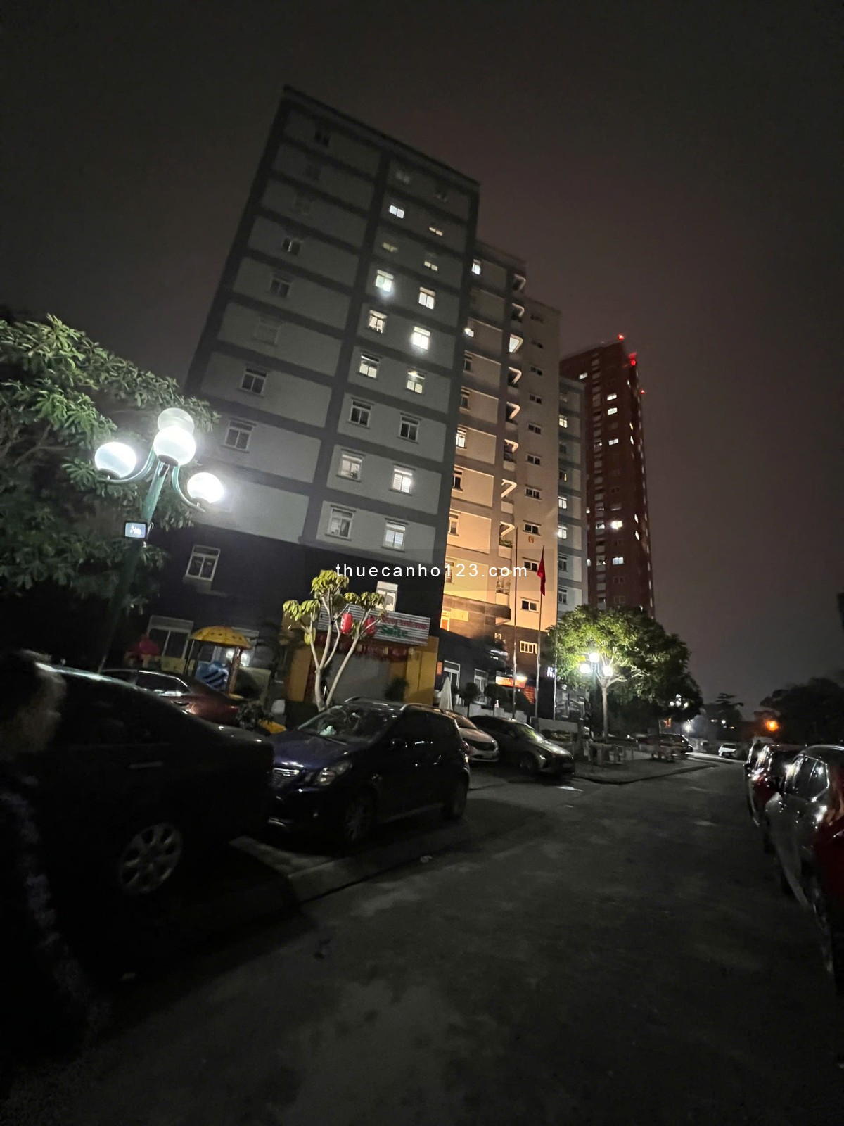 Chính chủ cho thuê Chung cư 80m2, 2 PN, 2 PVS, nhà C chung cư Bộ Quốc phòng, 120 Hoàng Quốc Việt