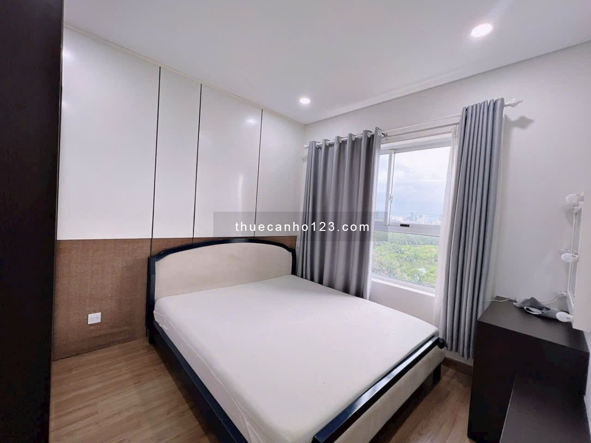 Chính chủ, cho thuê 2pn2vs 72m2, nhà Full nội thất mới đẹp, View PMH, ở ngay. 12tr