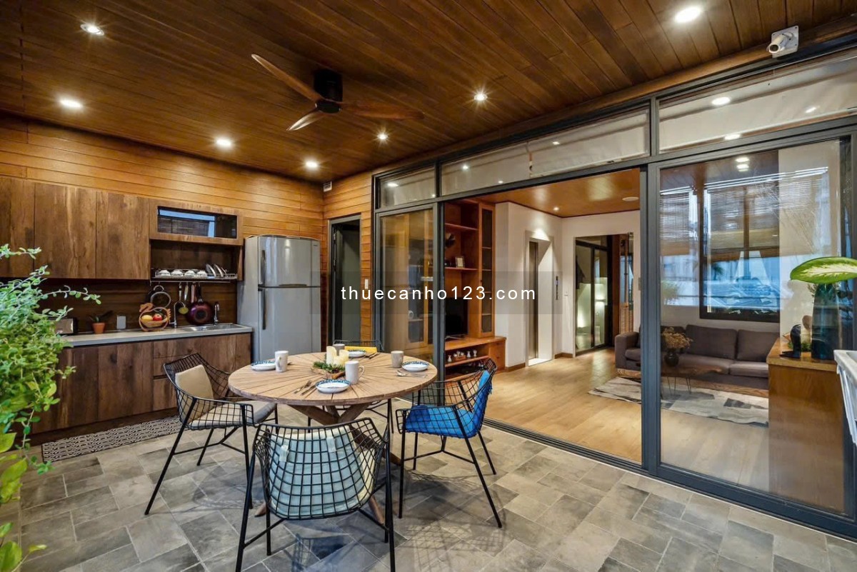 Giá Đang Tốt Trong Tháng Cho Thuê Căn Hộ Luxury 1 Phòng Ngủ Ban Công Gần Sân Bay - Etown Cộng Hoà