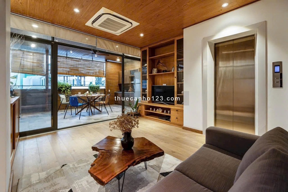 Giá Đang Tốt Trong Tháng Cho Thuê Căn Hộ Luxury 1 Phòng Ngủ Ban Công Gần Sân Bay - Etown Cộng Hoà