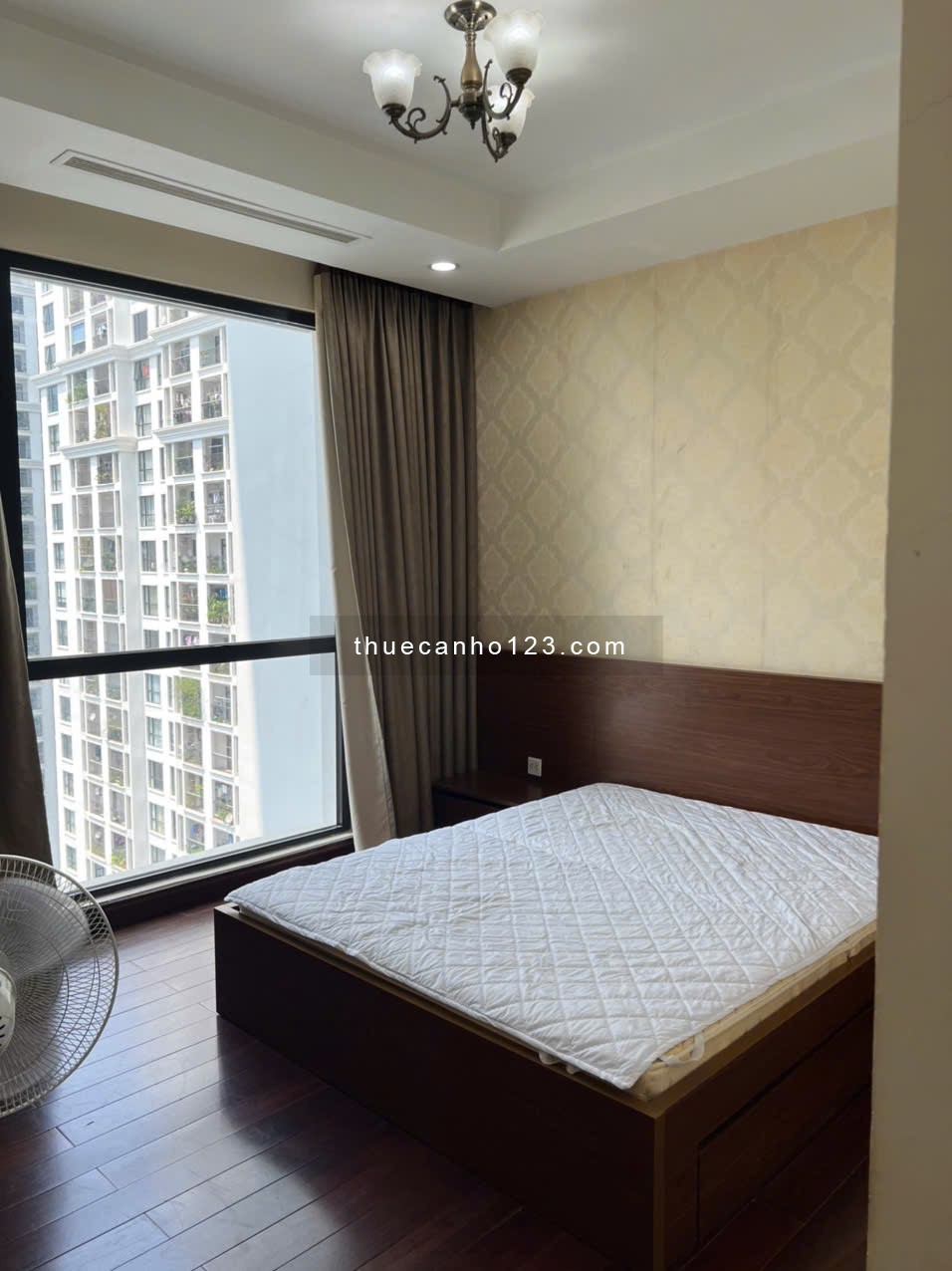 Quá rẻ ! Cho thuê căn 2pn Royal City - Nguyễn Trãi giá chỉ 19tr