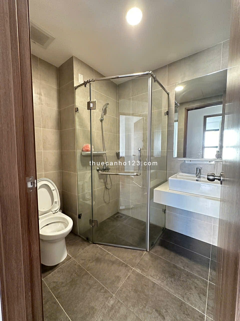 Giảm Giá Chỉ 10,5 triệu full NT 2PN 84M, Miễn Phí Qly tại Akari CiTy Bình Tân