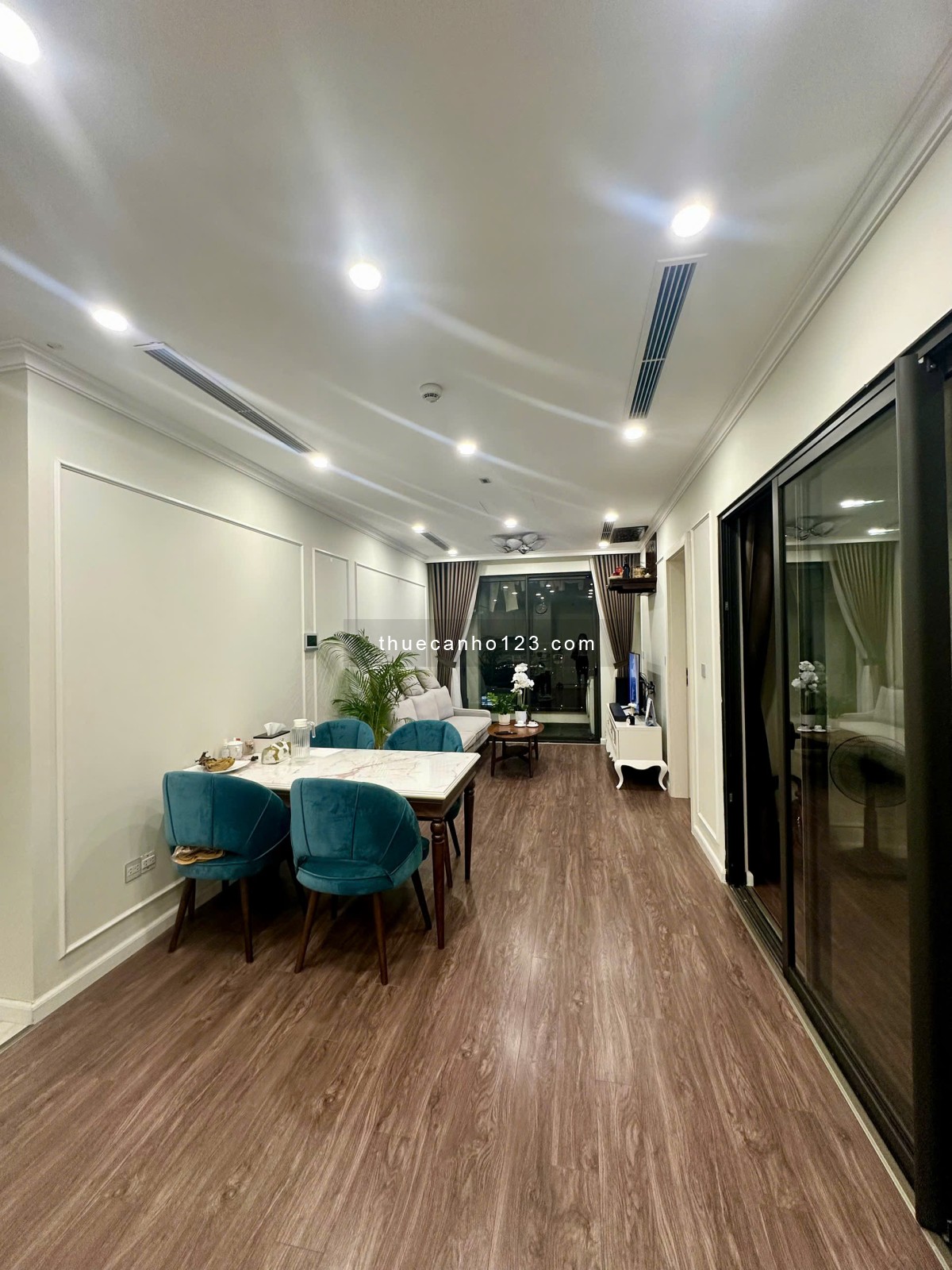 Cho thuê căn hộ Sunshine Riverside 2 ngủ