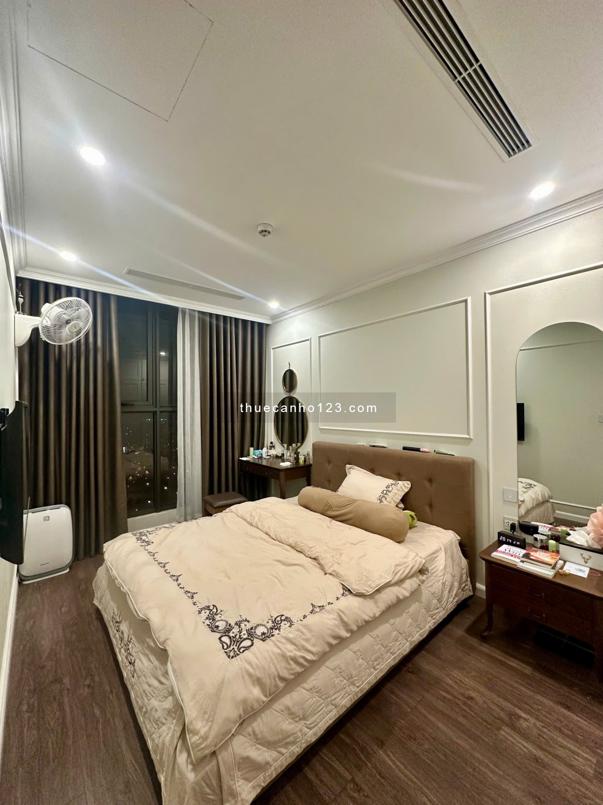 Cho thuê căn hộ Sunshine Riverside 2 ngủ