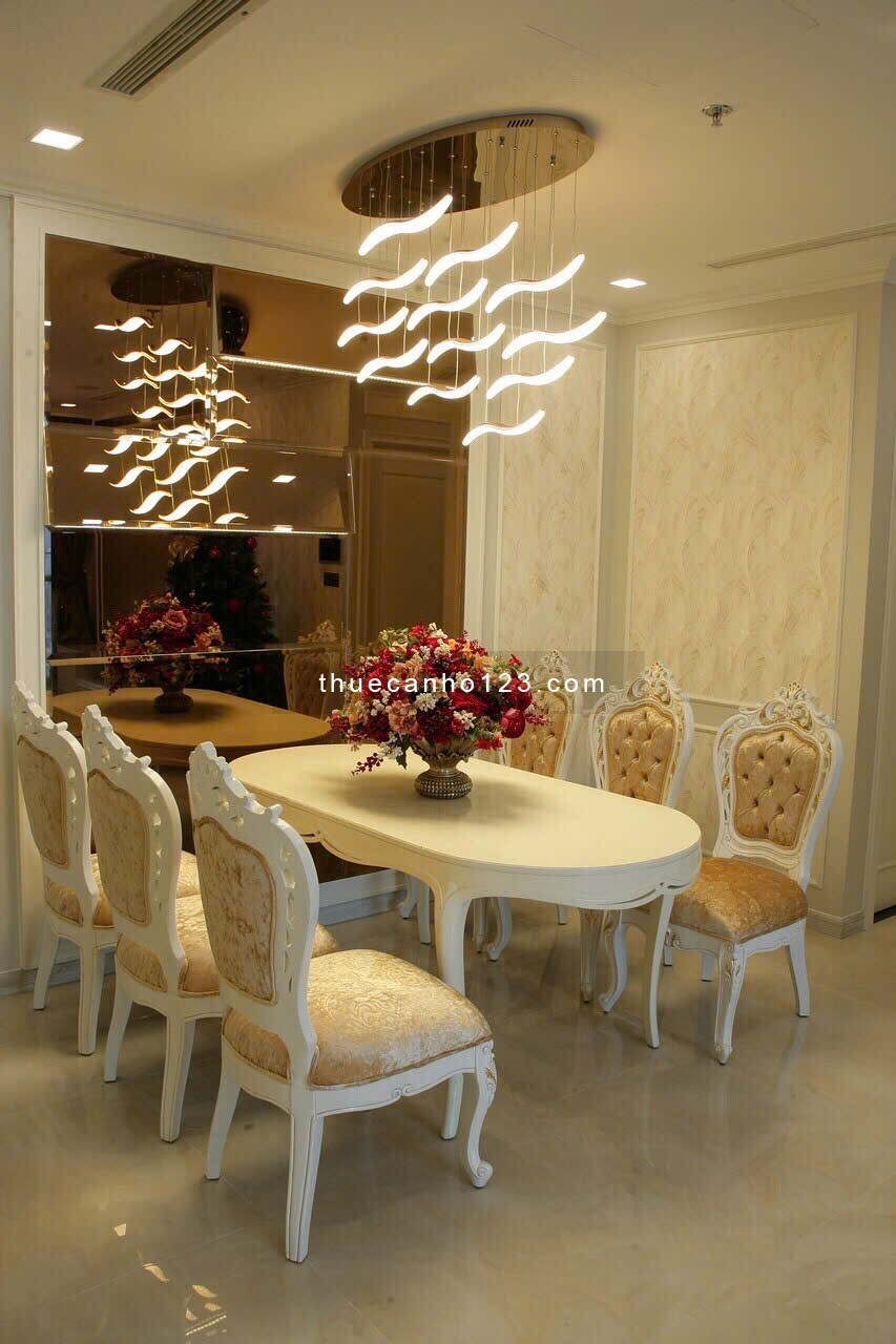 Cho thuê CC 3PN, 2WC, 45 triệu, 105m2 tại Vinhomes Golden River Ba Son, Q1, HCM