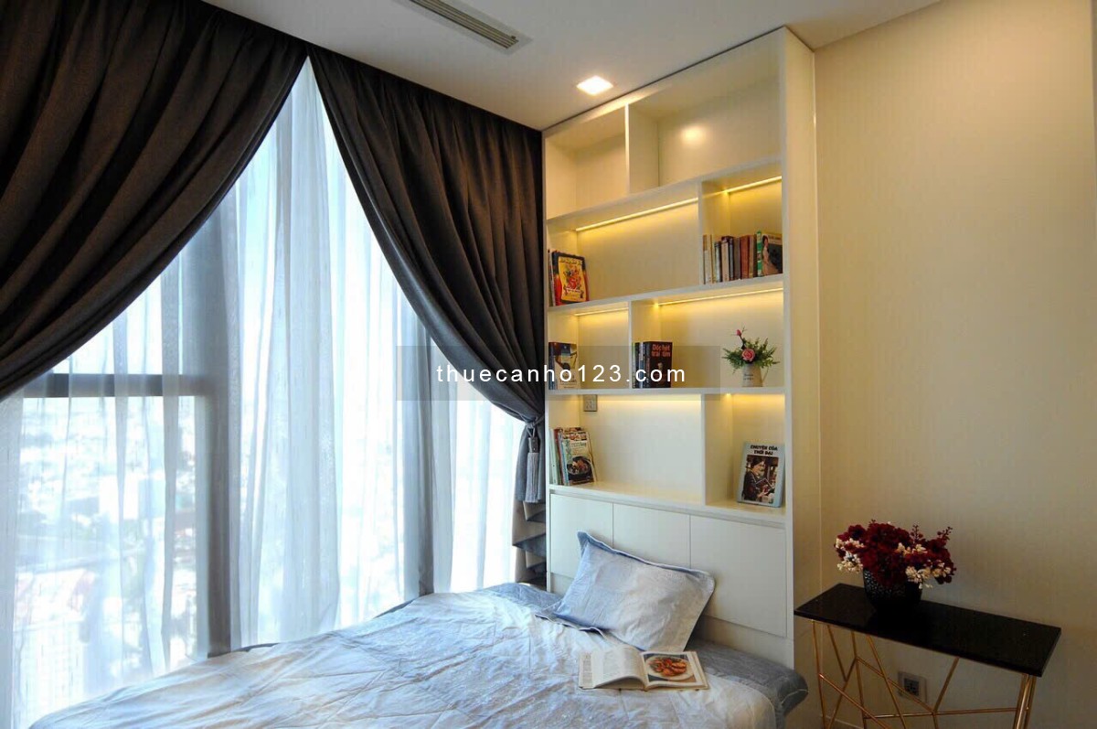 Cho thuê CC 3PN, 2WC, 45 triệu, 105m2 tại Vinhomes Golden River Ba Son, Q1, HCM