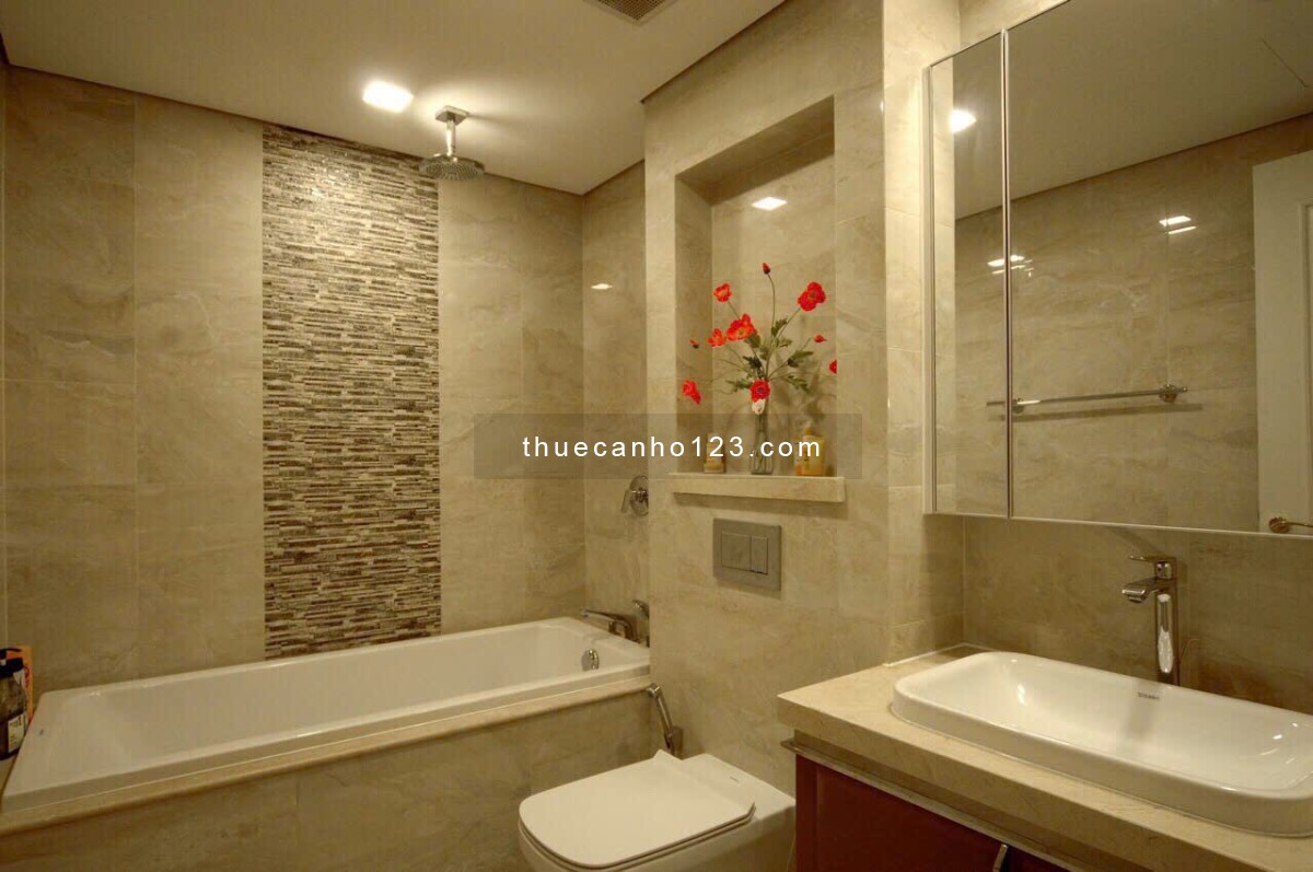 Cho thuê CC 3PN, 2WC, 45 triệu, 105m2 tại Vinhomes Golden River Ba Son, Q1, HCM