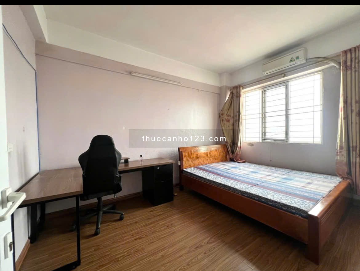 Cho thuê chung cư Tân Phước, Lý Thường Kiệt, Q11: 3p ngủ, nội thất, 14tr/th