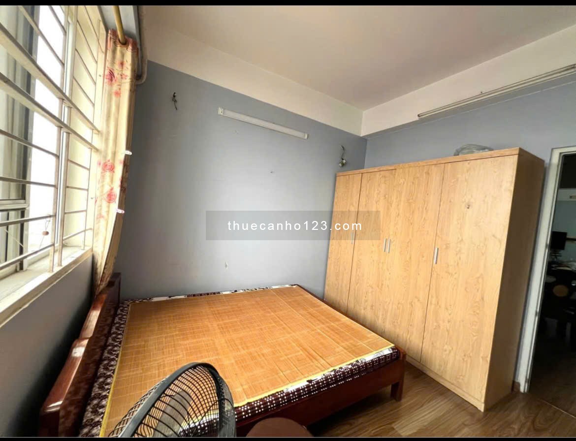 Cho thuê chung cư Tân Phước, Lý Thường Kiệt, Q11: 3p ngủ, nội thất, 14tr/th