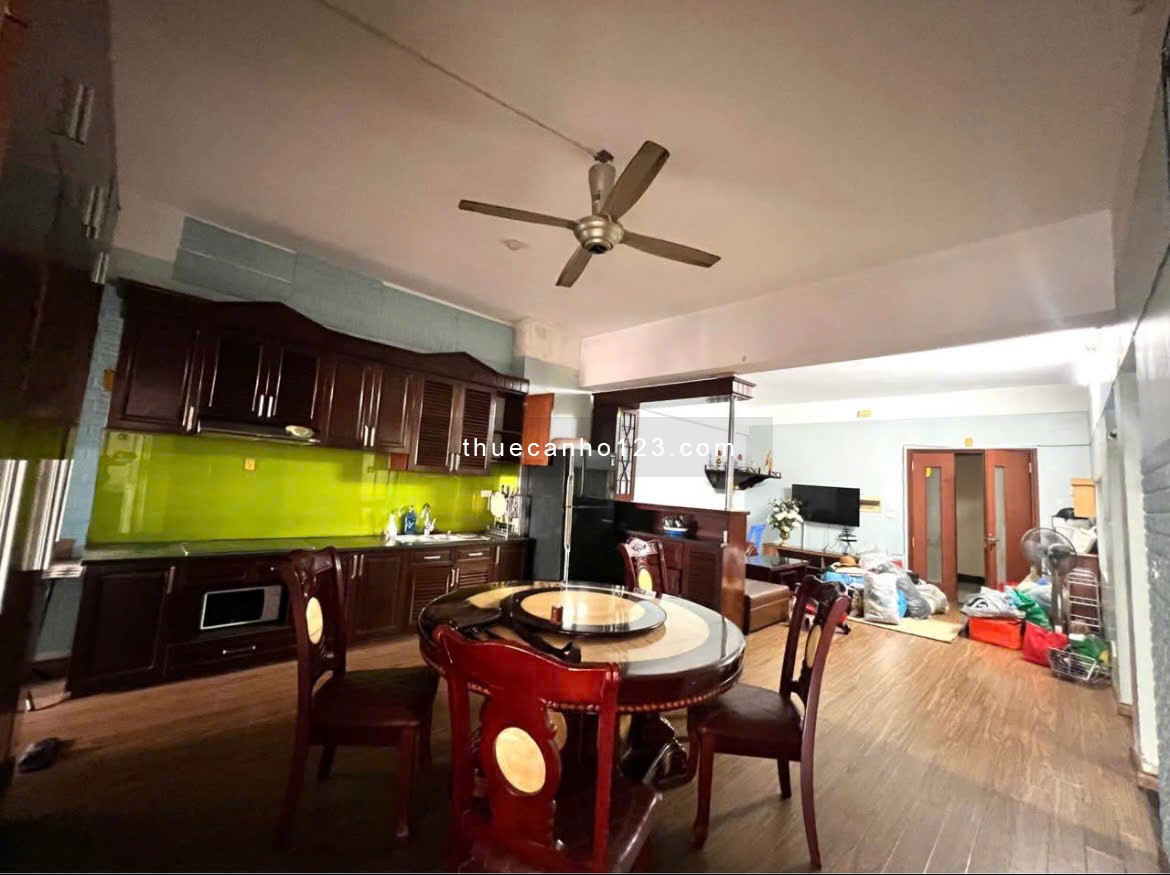 Cho thuê chung cư Tân Phước, Lý Thường Kiệt, Q11: 3p ngủ, nội thất, 14tr/th