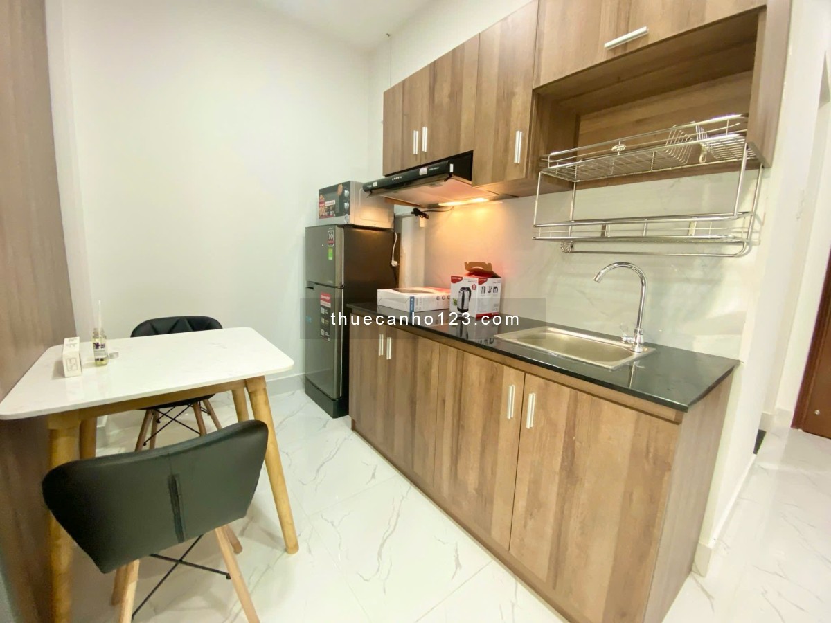 Căn Hộ 1 Phòng Ngủ Ban Công Full Nội Thất ( y hình Đúng Zá )