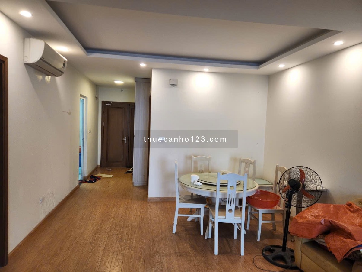 Cho thuê căn hộ 3 phòng ngủ Gelexia 885 Tam trinh