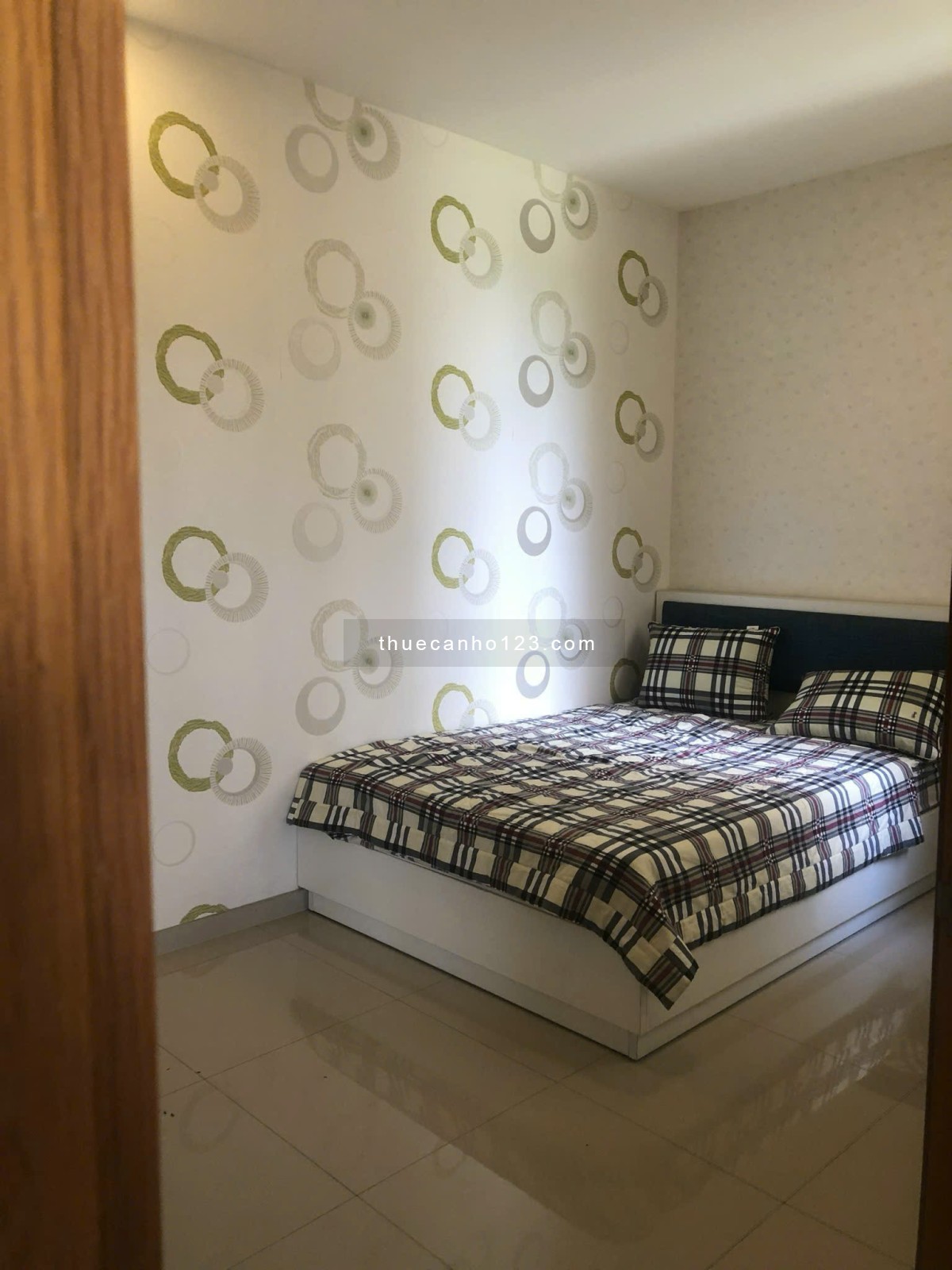 Cho thuê căn hộ tầng 5 chung cư Canary Height, 2PN 2WC, 83m2