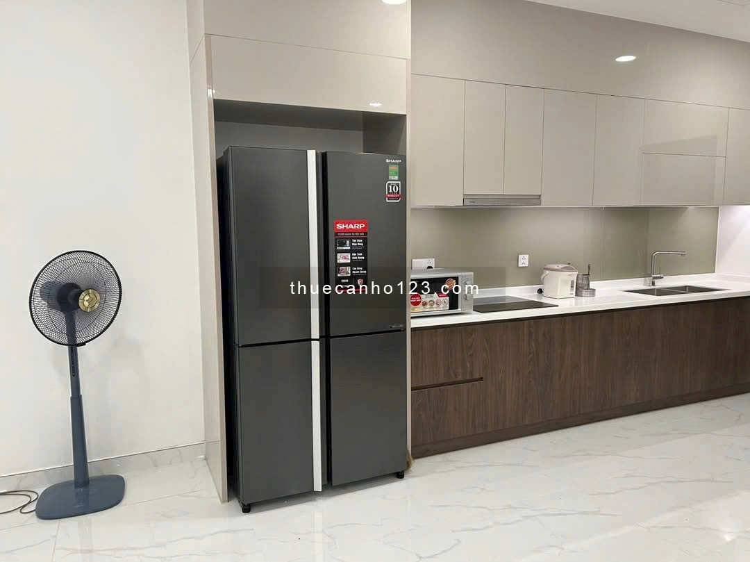 Cần cho thuê Sky Center 130m2, 3PN 2WC, Nội thất đầy đủ, nhà đẹp, dọn ở được ngay, LH 0981170149 Văn