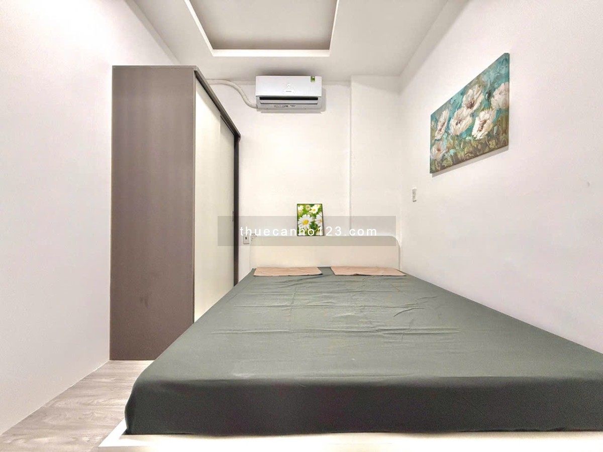 Trống căn hộ 2PN bancol siêu rộng full nội thất - Gần đại học NTT - Đại học Luật - Trung tâm Quận 1