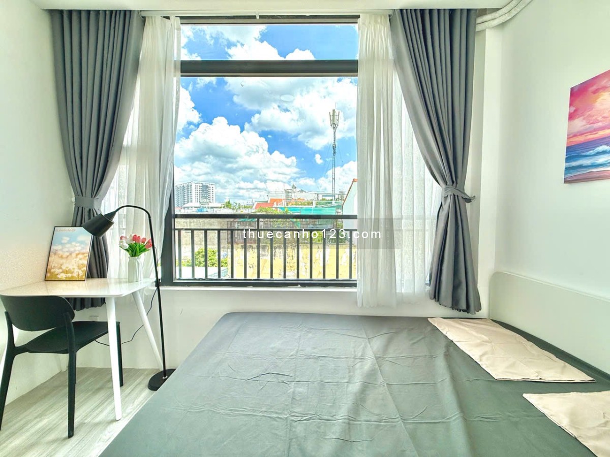 Trống căn hộ 2PN bancol siêu rộng full nội thất - Gần đại học NTT - Đại học Luật - Trung tâm Quận 1