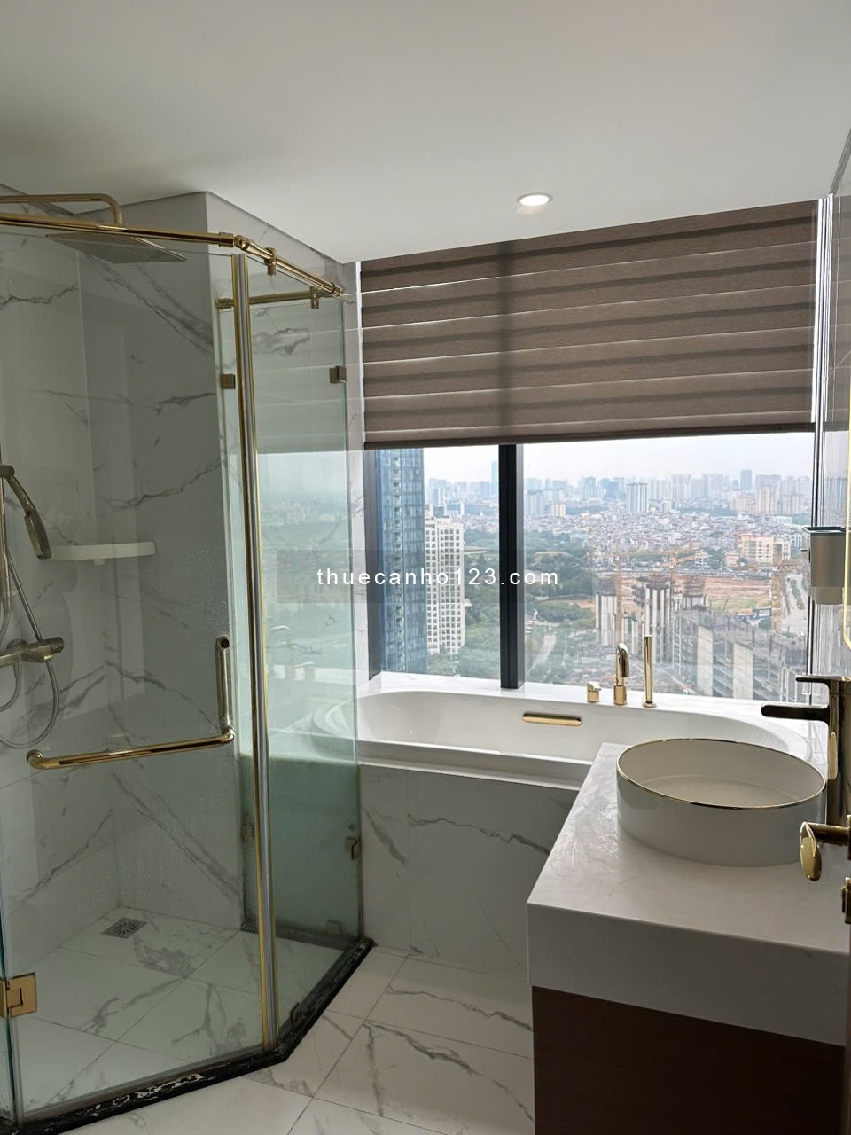 Cho thuê căn hộ chung cư cao cấp Sunshine City 3 ngủ 2 vệ sinh 22tr