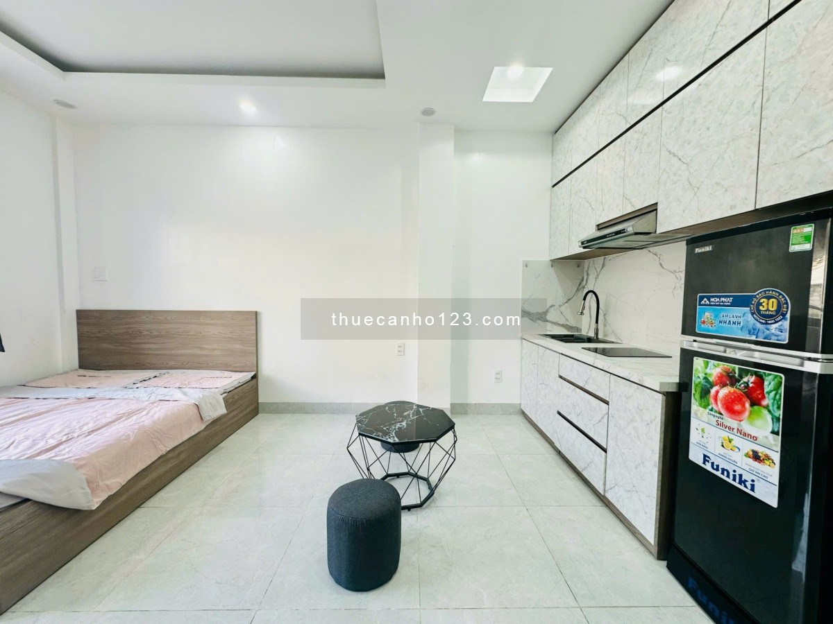 Cho thuê căn hộ đẹp, giá tốt nhất năm gần CMT8, Bến Thành Q1, đủ nội thất mới, bancol rộng