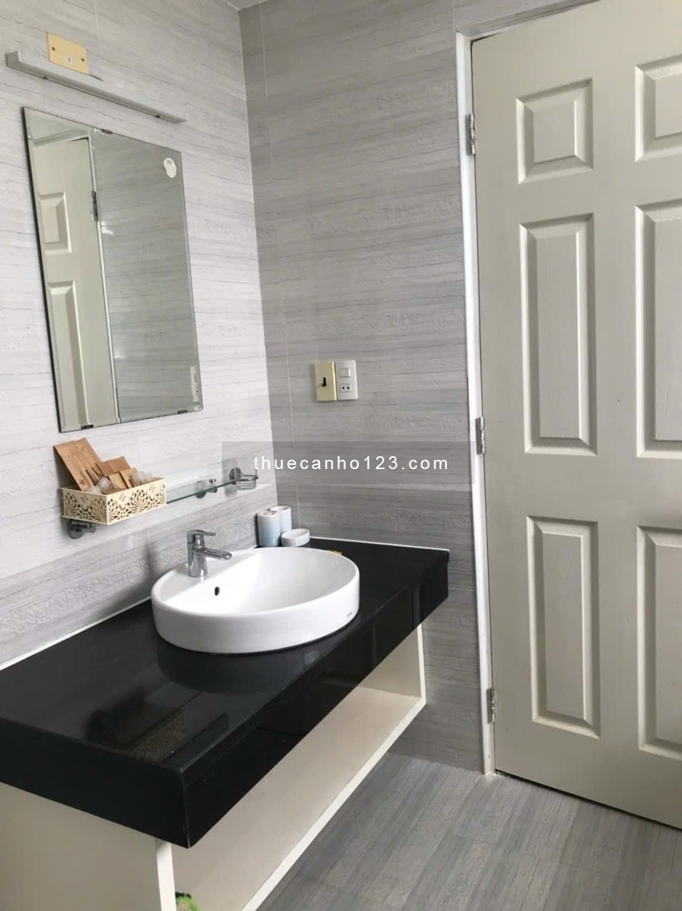 Cho thuê căn hộ 3PN, nội thất đẹp, giá chỉ 27 triệu ở Happy Valley, PMH, Q7, HCM