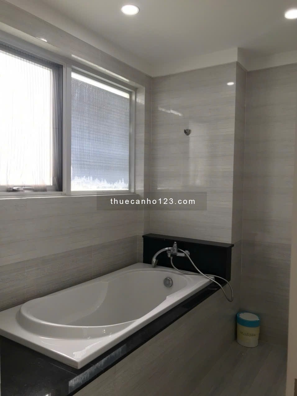 Cho thuê căn hộ 3PN, nội thất đẹp, giá chỉ 27 triệu ở Happy Valley, PMH, Q7, HCM