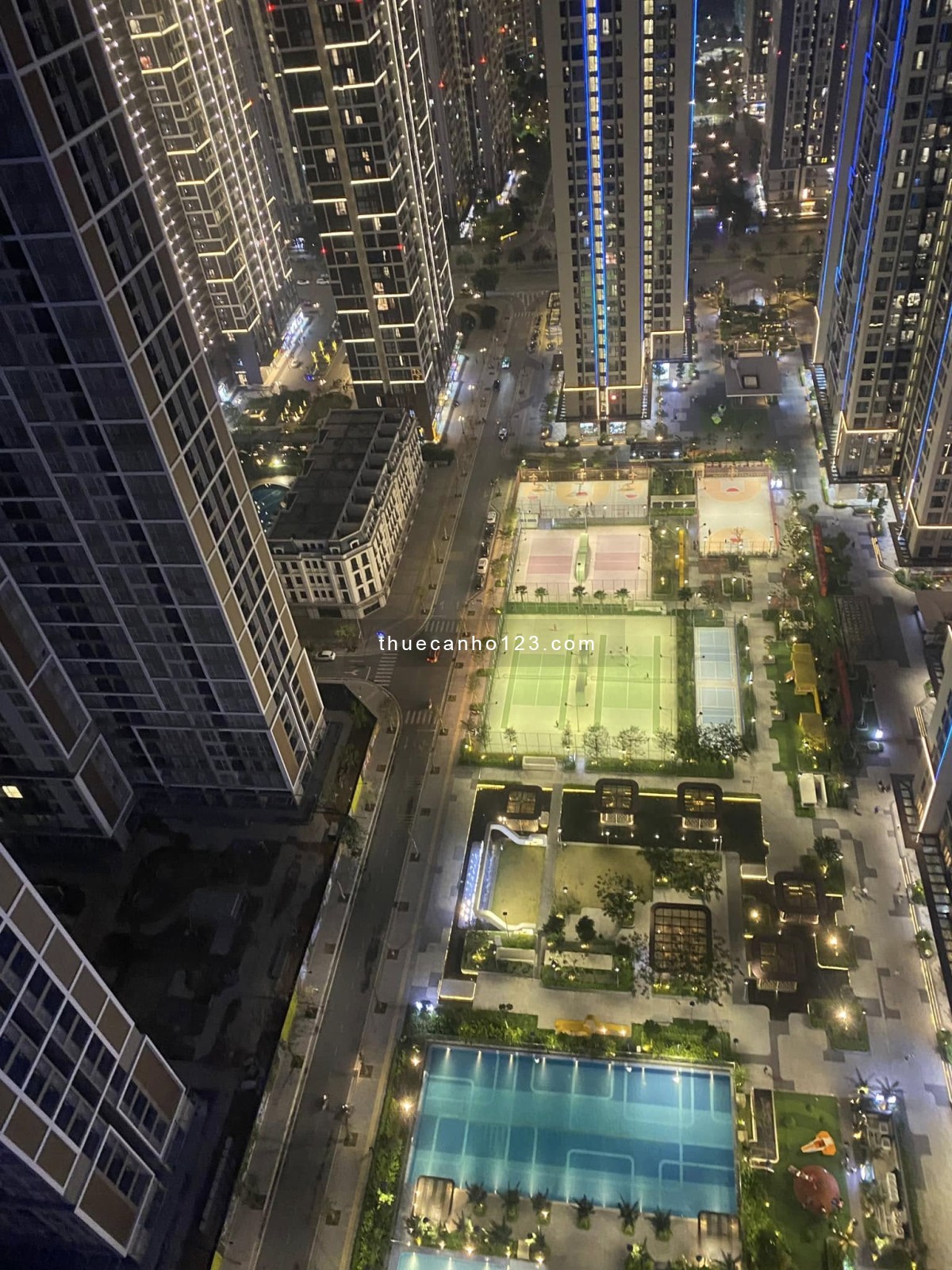 Cho thuê Vin Smart City - Studio 6Tr - 1 PN 7,5tr- 2PN 8,5tr, alo em 0931.68.36.79 xem nhà thực tế.