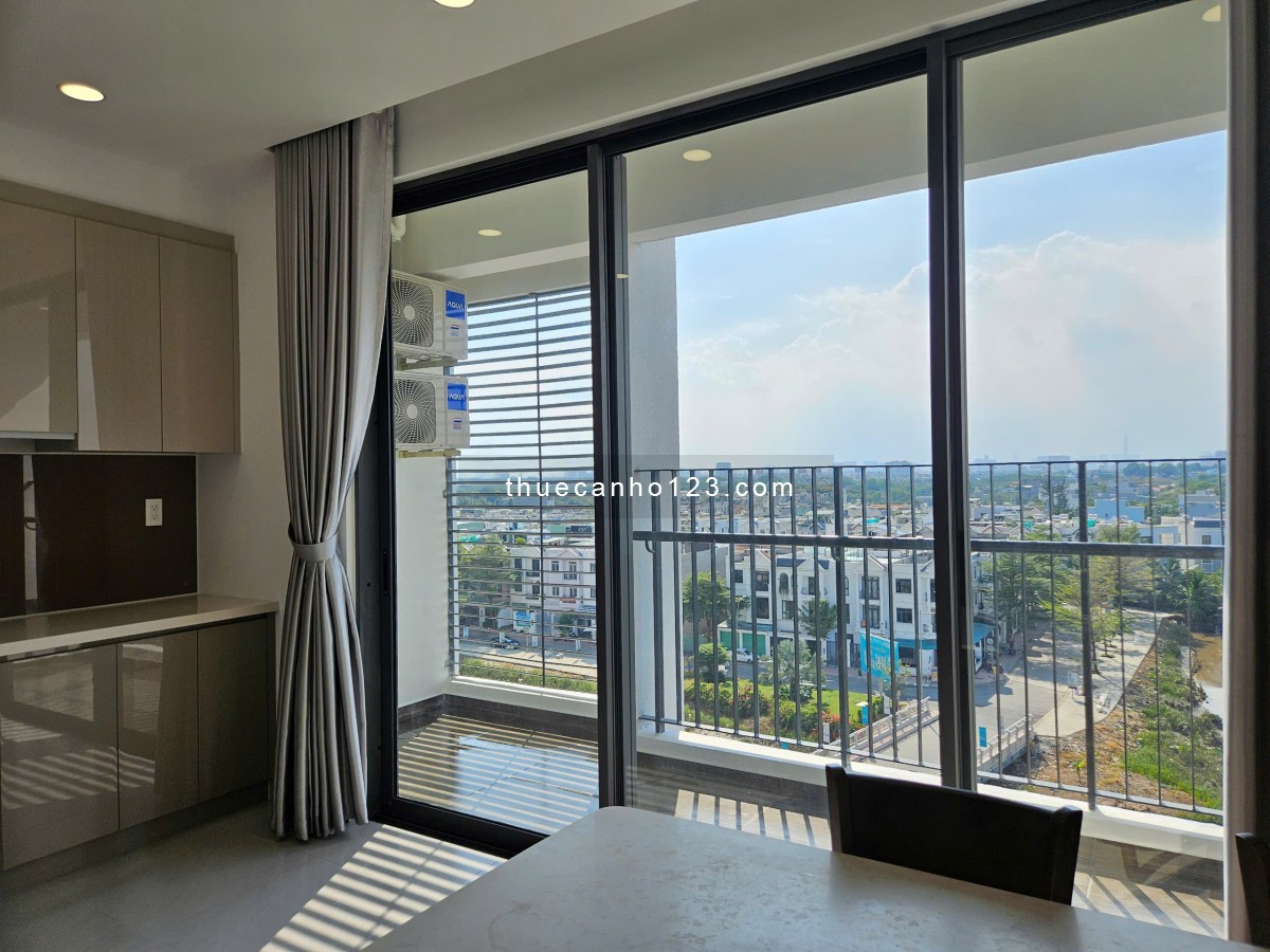 Căn hộ gia đình 3PN 3WC, MT Eastmark quận 9 có rèm máy lạnh.. nội thất nhà mới ở liền