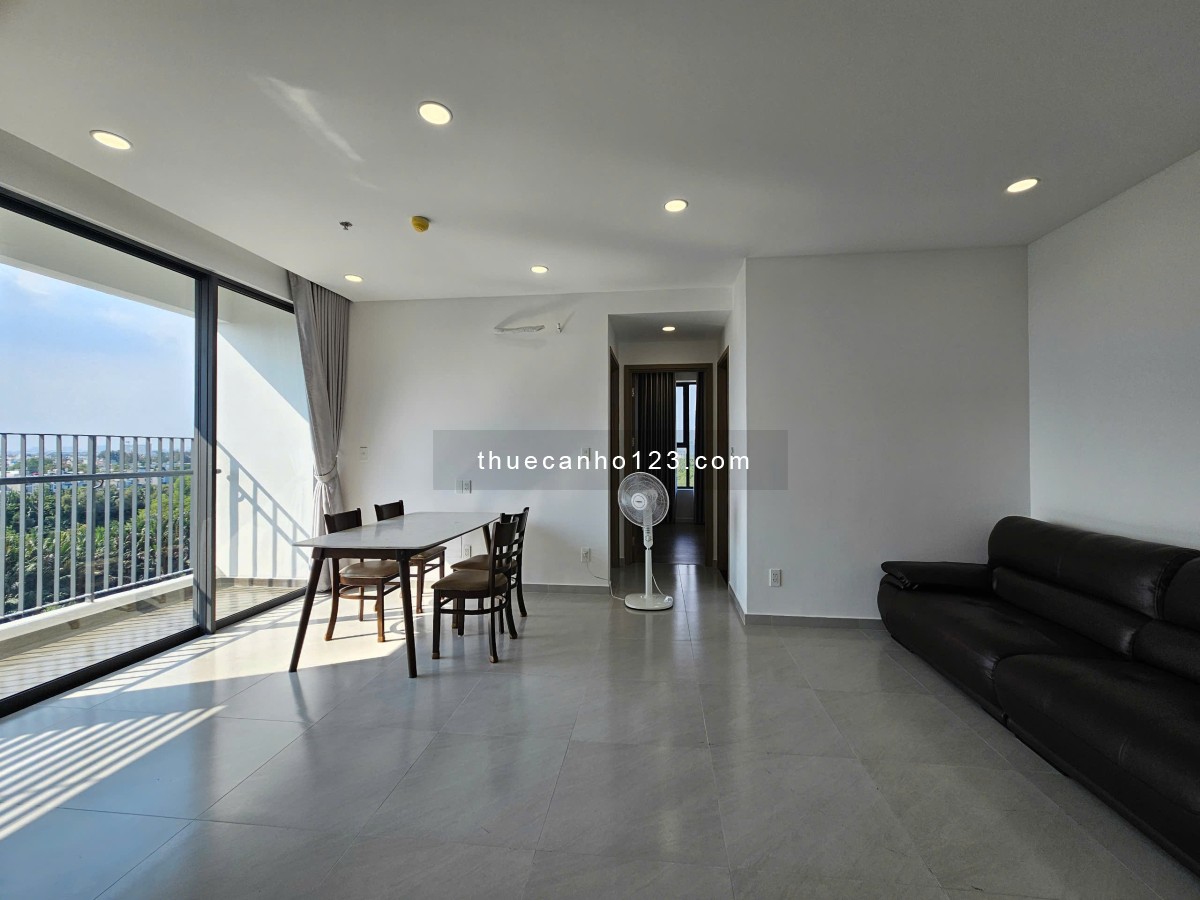 Căn hộ gia đình 3PN 3WC, MT Eastmark quận 9 có rèm máy lạnh.. nội thất nhà mới ở liền