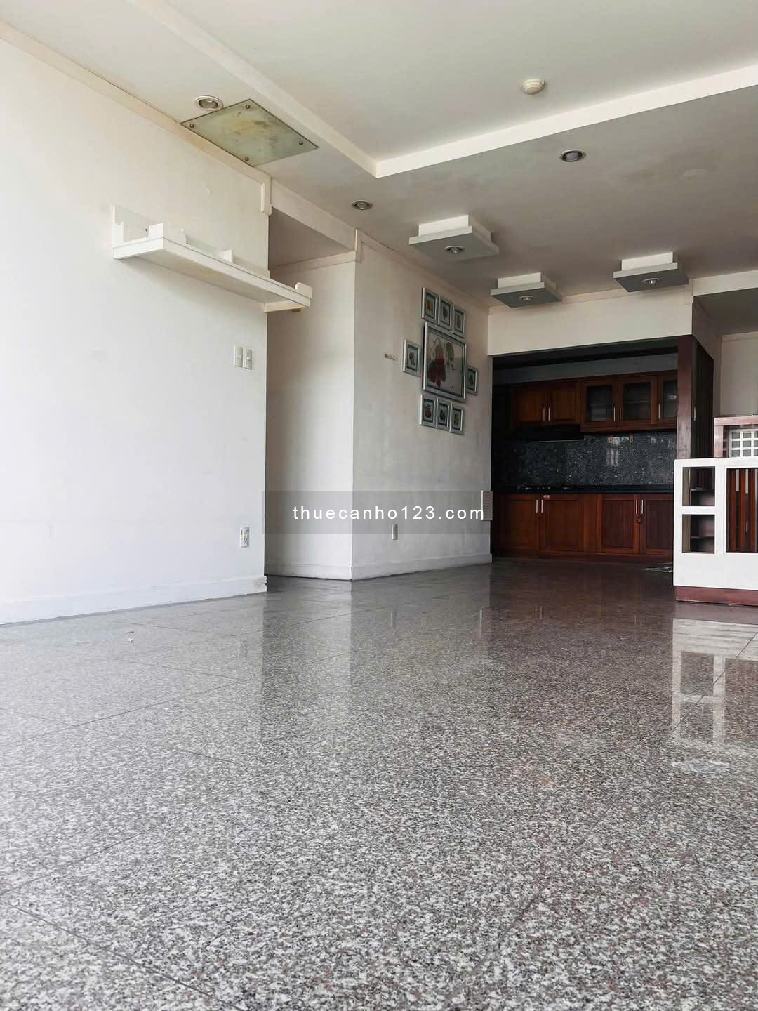 Cho thuê căn hộ 3 phòng ngủ Hoàng Anh An Tiến chỉ 10 triệu