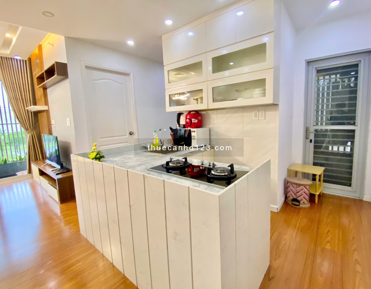 Cho thuê căn hộ CC 2 PN nội thất đẹp, giá 18 triệu ở Scenic valley1, PMH, Q7, HCM